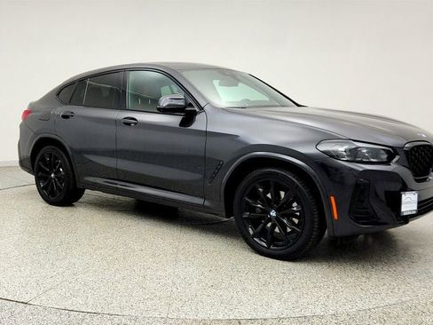 Used 2024 BMW X4 xDrive30i w/ Premium Package AWD/4WD image 3