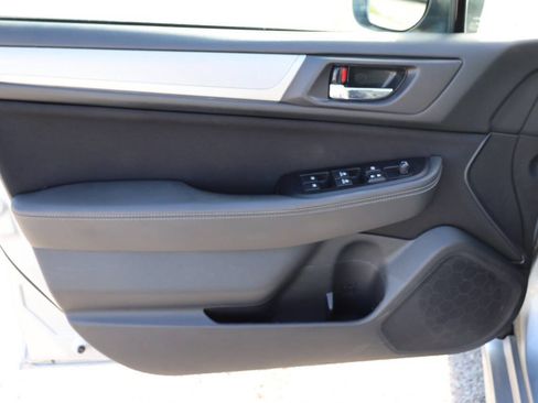 Used 2019 Subaru Legacy 2.5i Premium AWD/4WD image 12