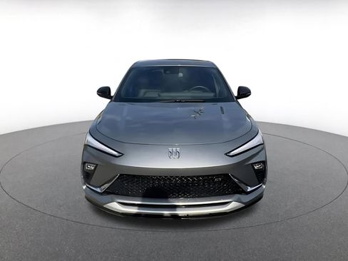 Used 2025 Buick Envista Sport Touring image 4