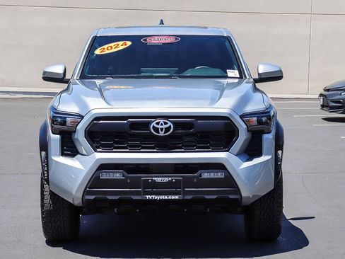 Certified 2024 Toyota Tacoma TRD Off-Road w/ TRD Off Road Upgrade Package AWD/4WD image 2