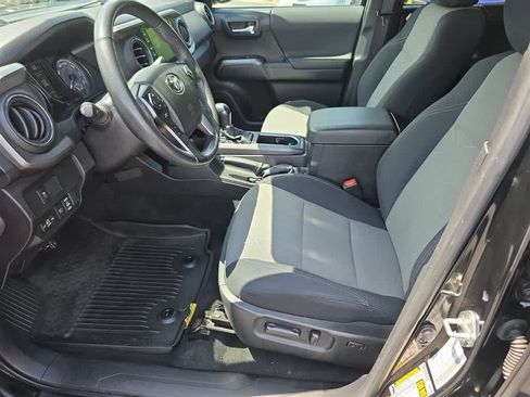 Used 2023 Toyota Tacoma TRD Off-Road AWD/4WD image 17