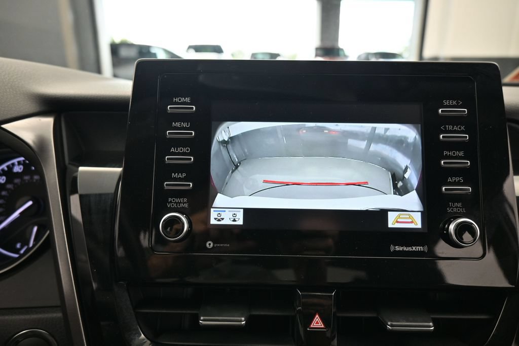 Used 2022 Toyota Camry SE w/ Convenience Package FWD image 22