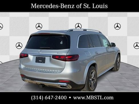 Used 2025 Mercedes-Benz GLS 450 4MATIC image 3