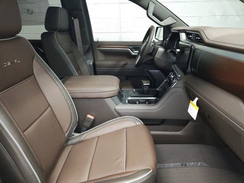 New 2026 GMC Sierra 1500 Denali w/ Denali Reserve Package image 7