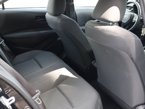 Used 2024 Toyota Corolla LE FWD image 16