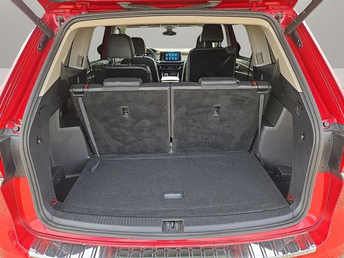 Used 2024 Volkswagen Atlas SE image 14