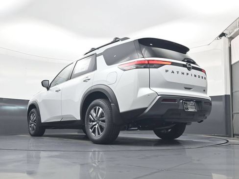 New 2026 Nissan Pathfinder SL w/ Cargo Package AWD/4WD image 20