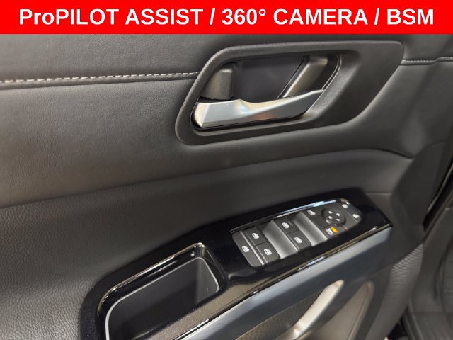 Used 2025 Nissan Pathfinder SL w/ Cargo Package FWD image 7
