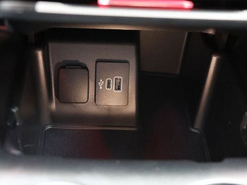 Used 2025 Ford Explorer ST image 29