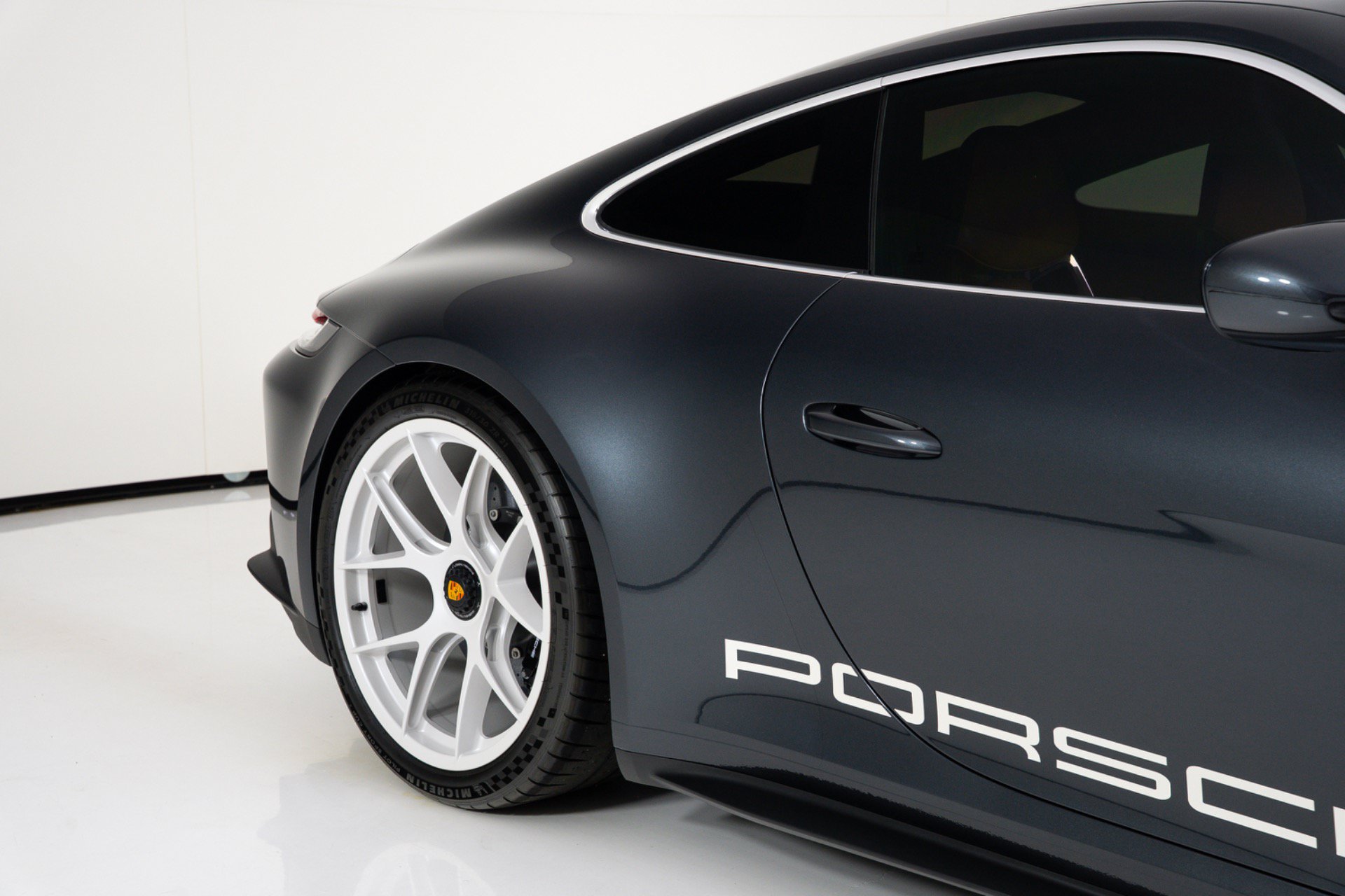 Used 2024 Porsche 911 GT3 RS RWD image 63