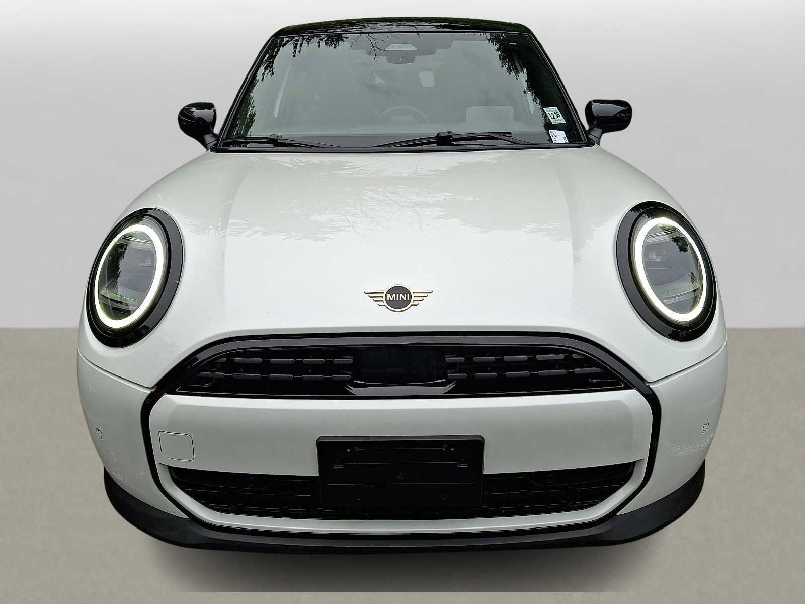 Used 2026 MINI Cooper 4-Door Hardtop FWD image 2