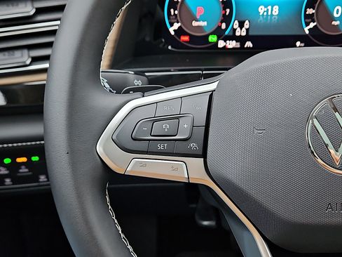 New 2026 Volkswagen Atlas SE image 18