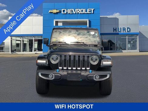 Used 2023 Jeep Wrangler Unlimited Sahara w/ Cold Weather Group AWD/4WD image 11