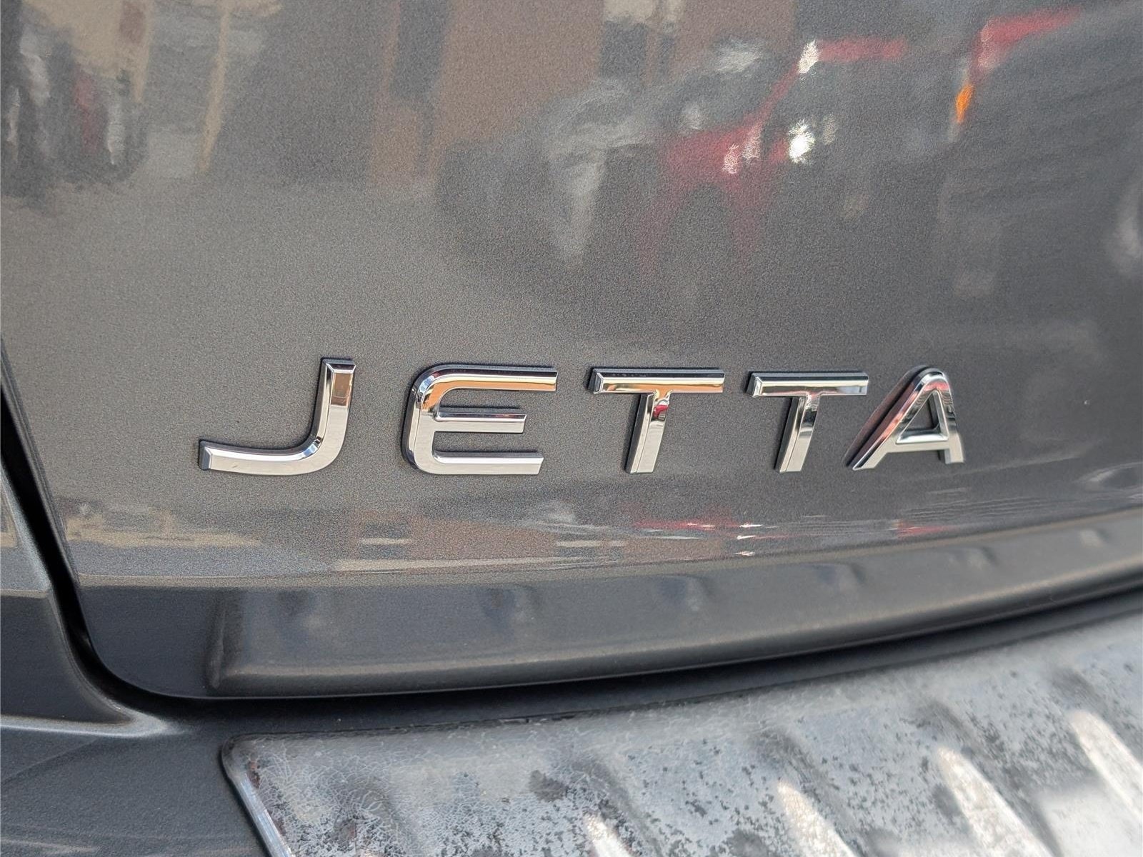 Used 2023 Volkswagen Jetta SE w/ Panoramic Sunroof Package FWD image 9