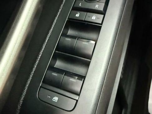 Certified 2024 Toyota Tacoma TRD Off-Road image 39