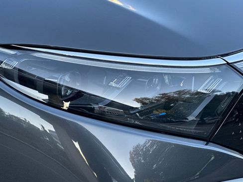 Certified 2022 Mercedes-Benz EQS 580 4MATIC Sedan image 10