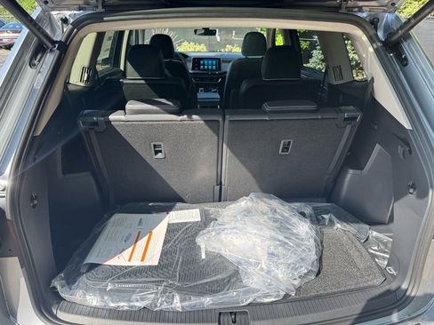 New 2026 Volkswagen Atlas SEL Premium R-Line AWD/4WD image 18