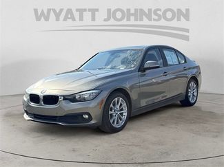 Used 2016 BMW 320i Sedan image 1
