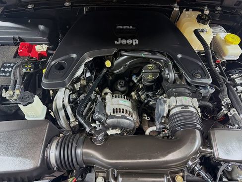 Used 2020 Jeep Wrangler Unlimited Sport S AWD/4WD image 31
