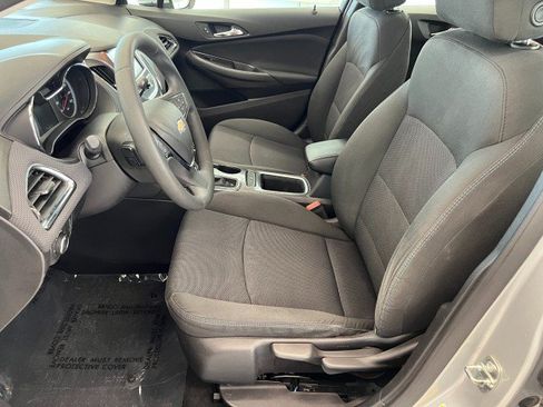 Used 2016 Chevrolet Cruze LT FWD image 9