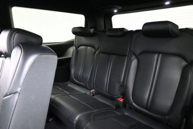 Used 2022 Jeep Wagoneer Series II AWD/4WD image 21