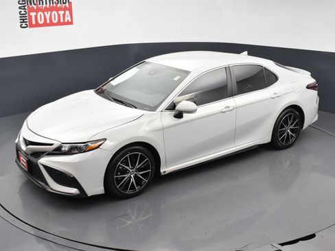 Used 2024 Toyota Camry SE FWD image 24
