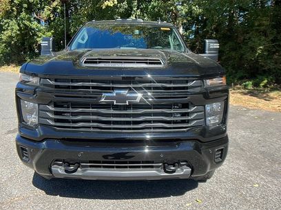 New 2025 Chevrolet Silverado 2500 Custom w/ Custom Value Package