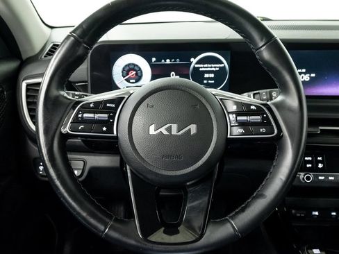 Used 2024 Kia Seltos S AWD/4WD image 13