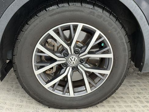 Used 2021 Volkswagen Tiguan S FWD image 11