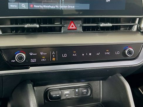 Certified 2025 Kia Sportage EX image 16
