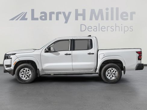 New 2026 Nissan Frontier SV AWD/4WD image 3