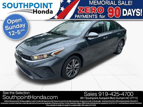 Used 2023 Kia Forte LXS FWD image 3