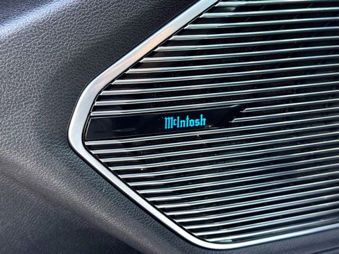 Used 2021 Jeep Grand Cherokee L Overland w/ Advanced Protech Group III image 18