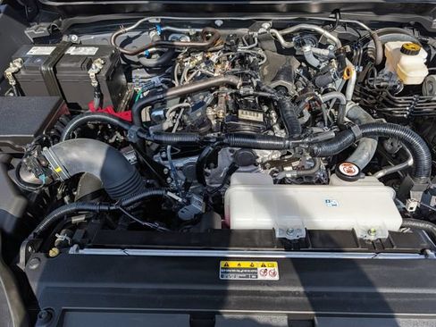 Certified 2024 Toyota Tacoma SR w/ SR Upgrade Package AWD/4WD image 33