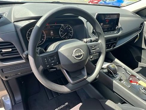 New 2026 Nissan Rogue S image 31