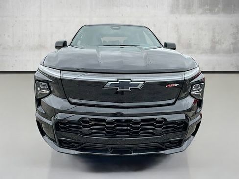 New 2024 Chevrolet Silverado EV RST image 2