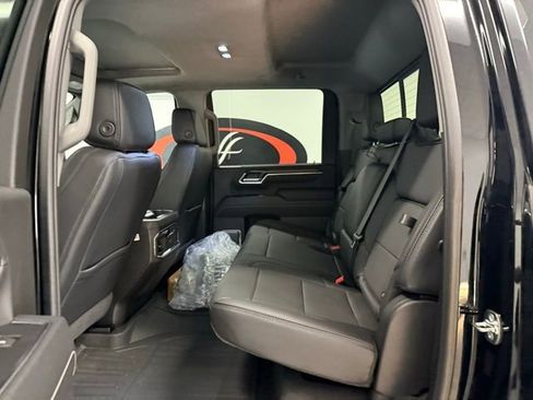 New 2025 GMC Sierra 2500 Denali w/ Denali Reserve Package image 15