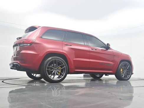 Used 2019 Jeep Grand Cherokee Trackhawk w/ Trailer Tow Group IV AWD/4WD image 29