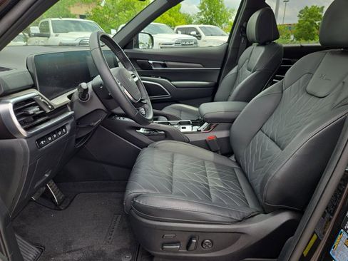 Used 2025 Kia Telluride SX X-Line AWD/4WD image 23