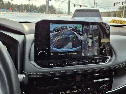 Certified 2023 Nissan Rogue Platinum w/ Platinum Premium Package image 11