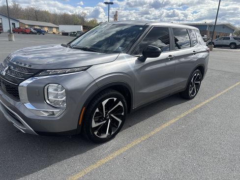 Used 2022 Mitsubishi Outlander SE AWD/4WD image 8
