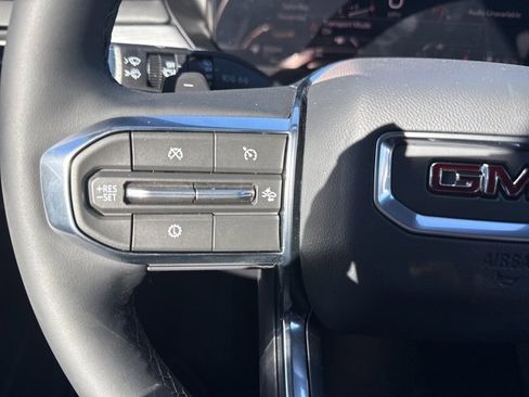 New 2026 GMC Acadia Elevation image 12