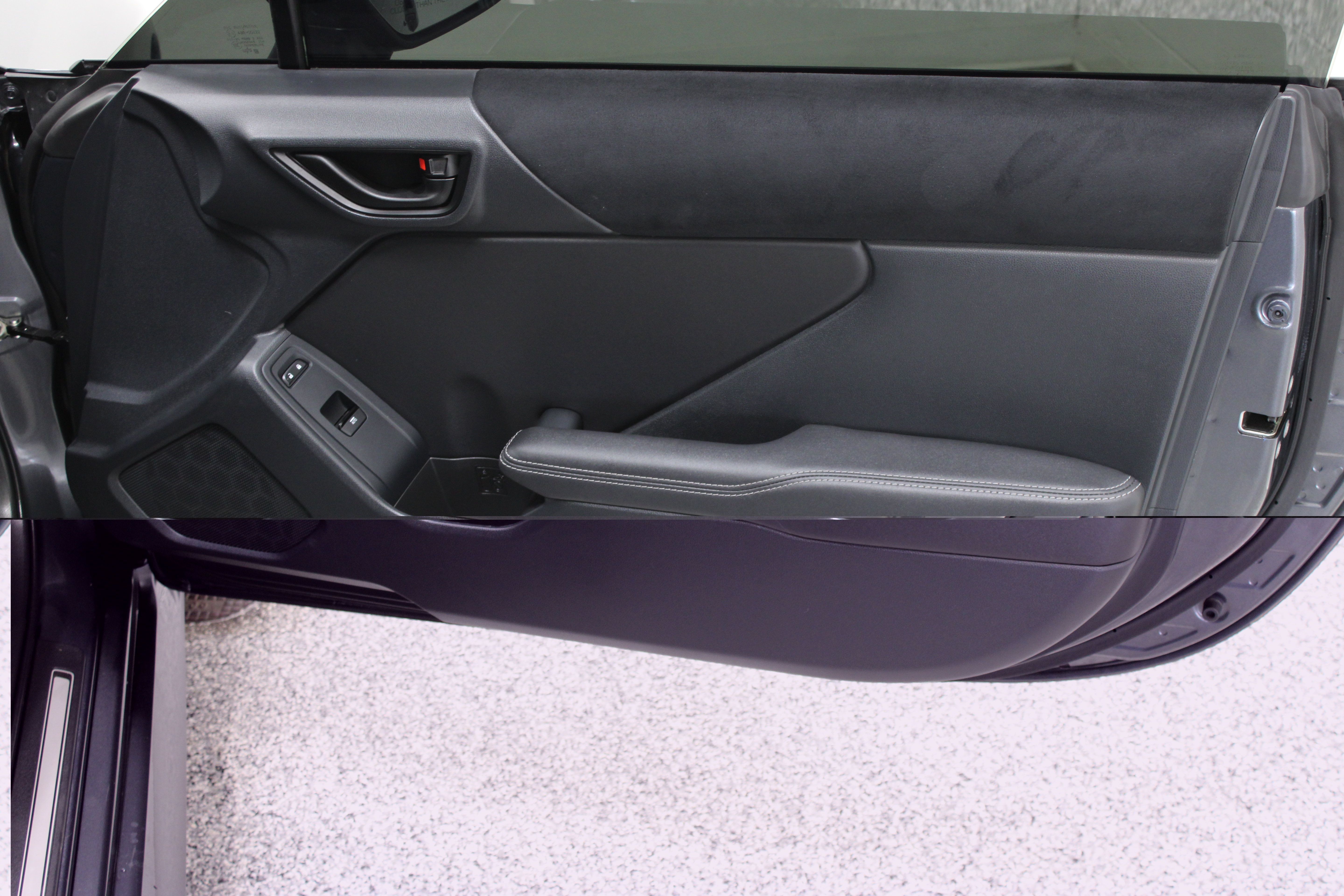 Used 2025 Toyota GR86 Premium RWD image 29