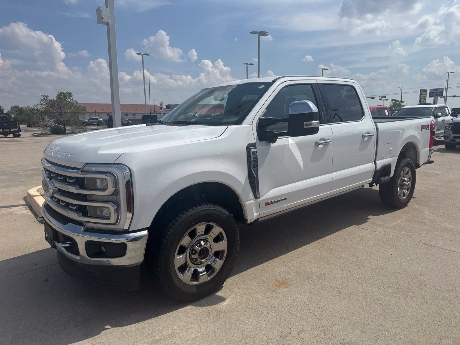 Used 2024 Ford F250 Lariat w/ Lariat Ultimate Package AWD/4WD image 8