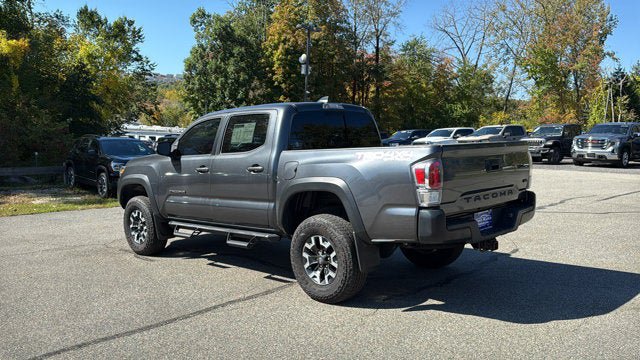 Used 2022 Toyota Tacoma TRD Off-Road AWD/4WD image 8