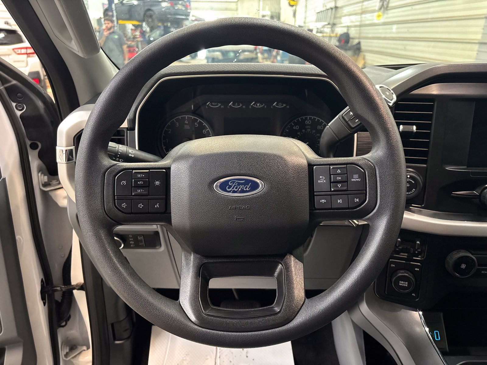 Used 2022 Ford F150 XLT w/ Trailer Tow Package AWD/4WD image 15