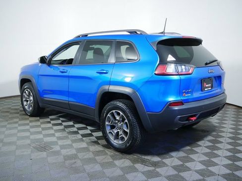 Used 2020 Jeep Cherokee Trailhawk w/ Comfort/Convenience Group AWD/4WD image 5