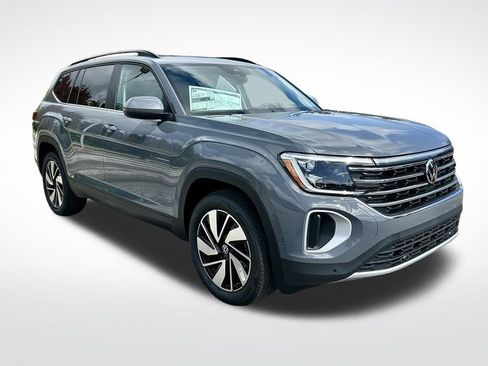 New 2026 Volkswagen Atlas SE FWD image 3