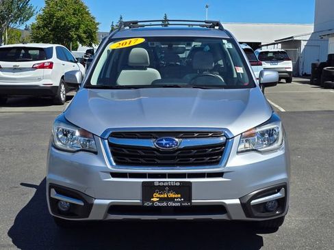 Used 2017 Subaru Forester 2.5i Premium AWD/4WD image 10