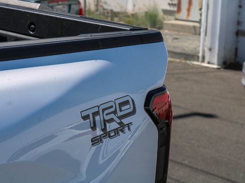 Used 2025 Toyota Tacoma TRD Sport AWD/4WD image 16